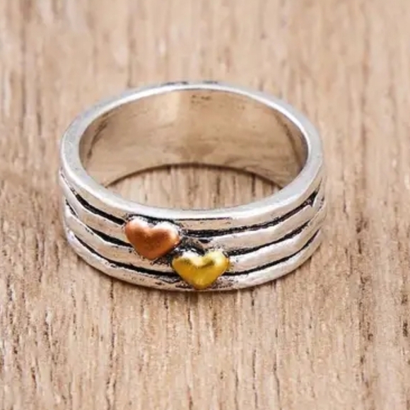 New Bohemian, Vintage double heart band size 8 - Picture 2 of 3
